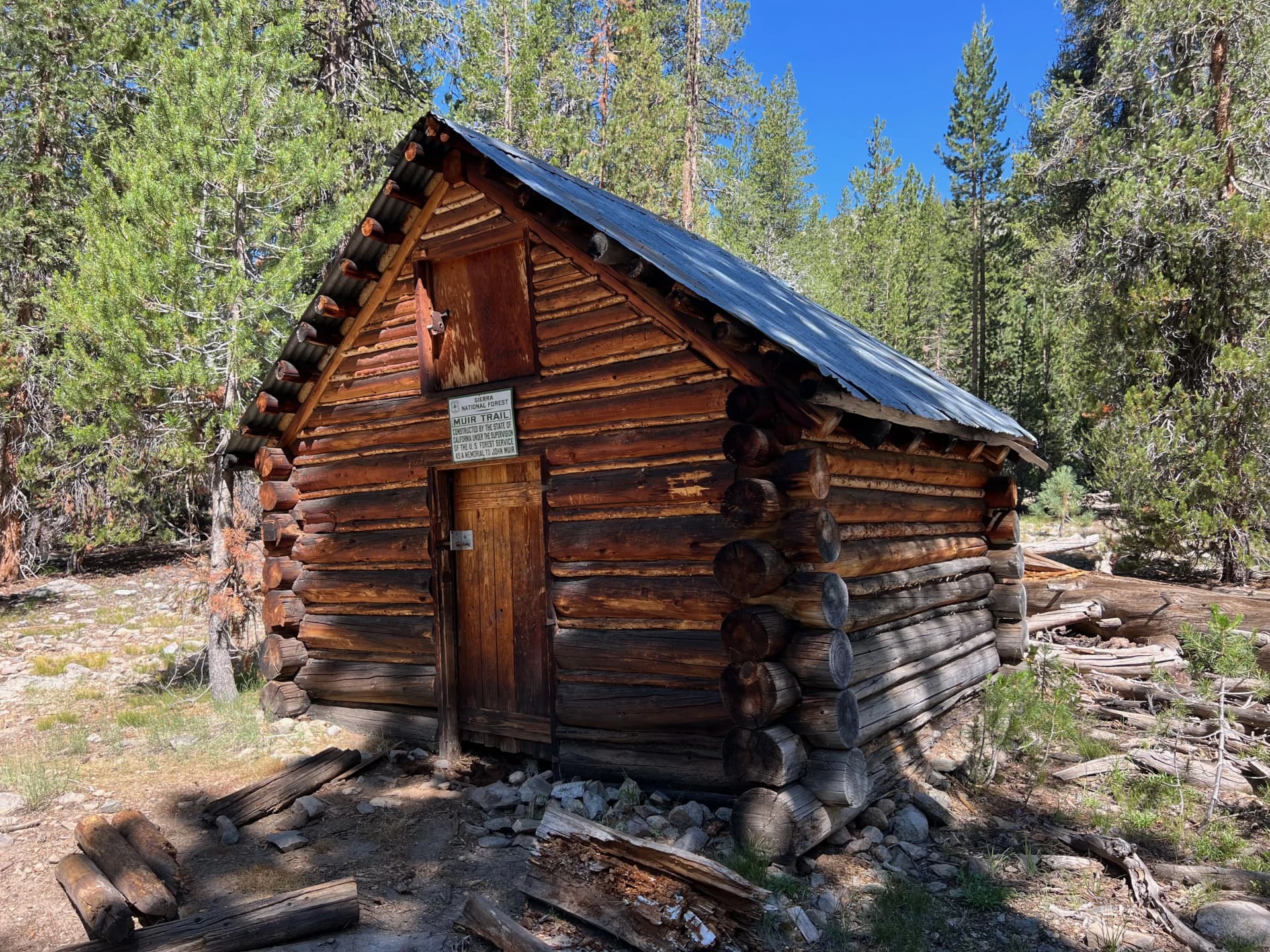 Muir Trail memorial cabin.